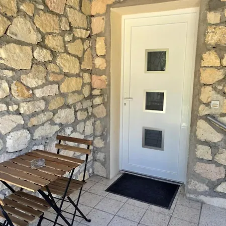 T2 De La Maison Du Haras